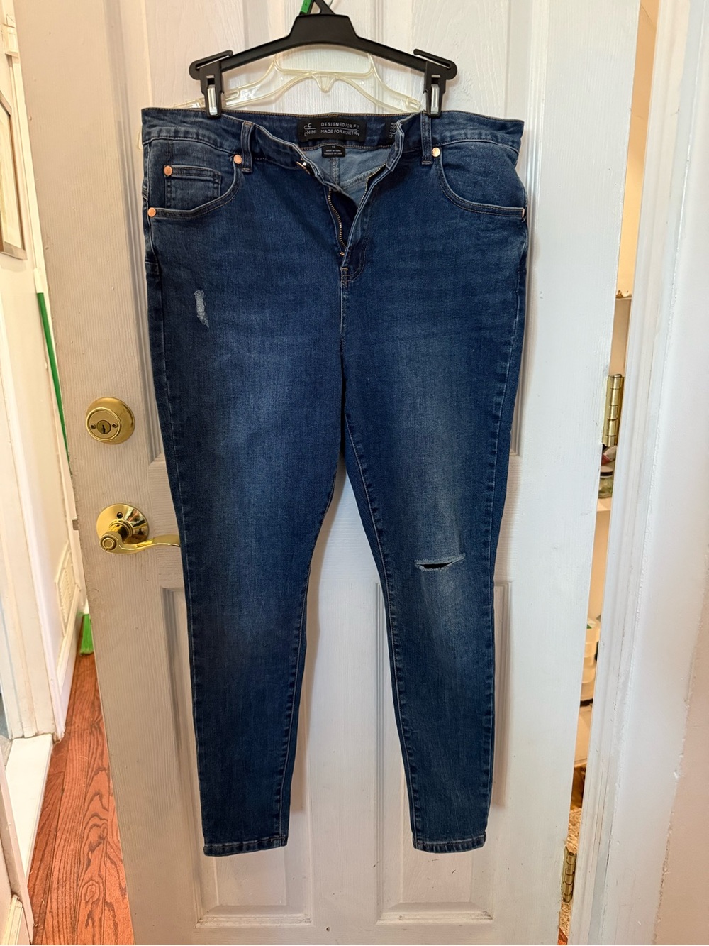 City Chic denim stretch distressed dark Blue Women's Skinny Jeans size 12